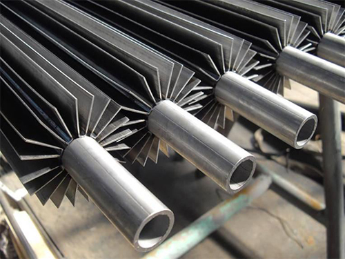 Longitudinal finned tube